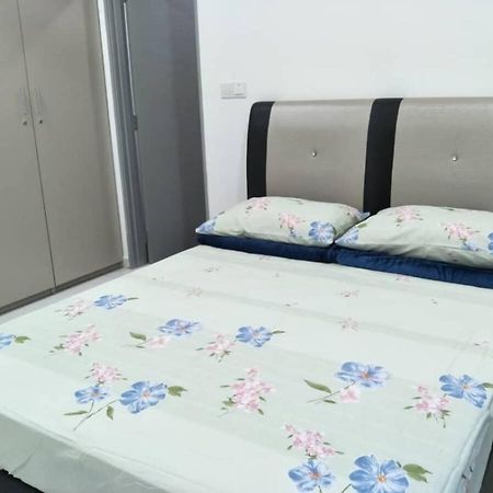Mesahill Nilai 2 Room Condo - Fast Wifi, Amazing Pool & Tv Exterior foto