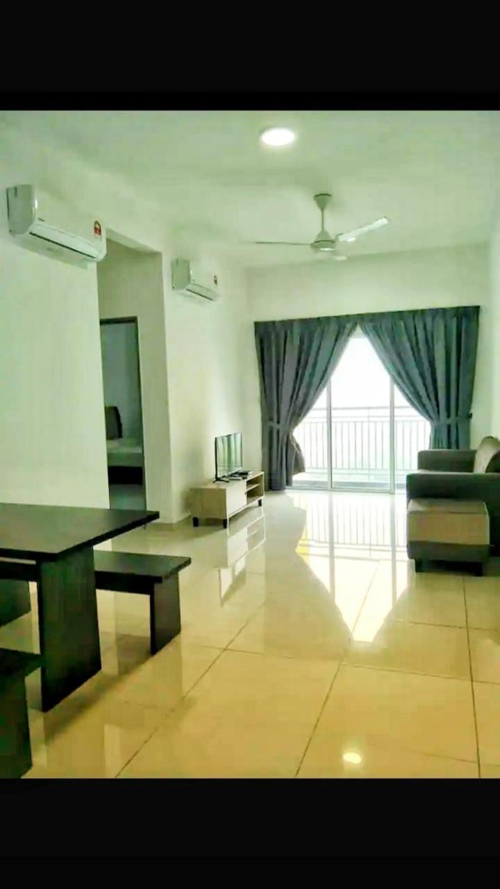 Mesahill Nilai 2 Room Condo - Fast Wifi, Amazing Pool & Tv Exterior foto